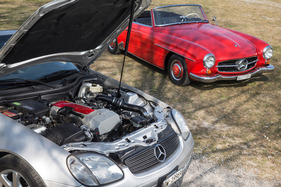 Mercedes-Benz SLK 230 (1997) - vier Zylinder haben beide, aber der Neuere bietet deutlich mehr Leistung und Fahrkomfort