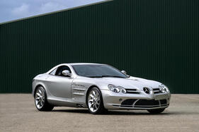 Mercedes-Benz SLR McLaren (2004) - angeboten als Lot 148 an der Bonhams The Autoworld Sale in Brüssel am 13. Mai 2023
