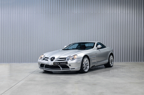 Mercedes-Benz SLR McLaren (2005) - Lot 159 an der RM/Sotheby's Versteigerung in München vom 17. November 2023