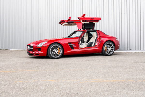 Image: Mercedes-Benz SLS 63 AMG (2010) - as 48 at the Swiss Classic World Auction 2026 of the Oldtimer Gallery