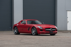 Mercedes-Benz SLS AMG Coupé (2014) - als Lot 292 angeboten an der Bonhams Les Grandes Marques du Monde au Grand Palais Paris Versteigerung am 3. Februar 2022