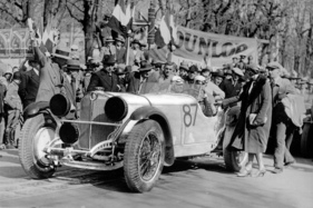 Mercedes Benz SSK (1931) - Rudolf Caracciola und Wilhelm Sebastian am Start zur Mille Miglia 1931