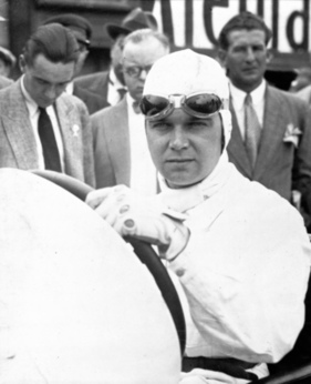 Mercedes-Benz SSKL (1931) - Rudolf Caracciola at the Avus race in Berlin on 2.8.1931