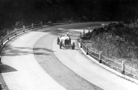 Mercedes Benz SSKL (1932) - Hans Stuck beim Grossen Bergpreis von Brasilien am 28. Februar 1932 - Rekordzeit