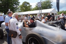 Mercedes-Benz SSKL Stromlinie (1932) , vor dem Start – Classic Days Düsseldorf 2022