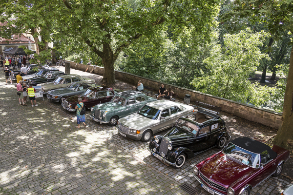 Mercedes-Benz-Typenschau in der Bursagasse – Tübingen Classic Oldtimerfestival 2024