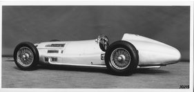 Mercedes Benz W 154 (1939) - an Schönheit und Dynamik kaum zu überbieten