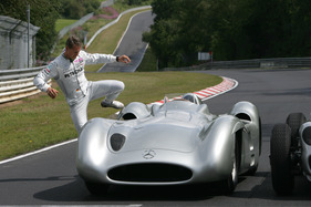 Mercedes Benz W 196 (1954) - Einsteigen - Schritt 1