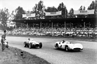 Mercedes Benz W 196 (1954) - Karl Kling vor Luigi Villoresi auf Maserati 250 F