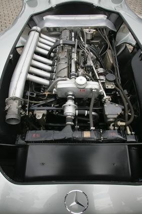 Mercedes Benz W 196 (1954) - Reihen-Achtzylinder M 196 von vorne