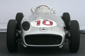Mercedes Benz W 196 (1954) - die Monoposto-Variante mit freistehenden Rädern von vorne