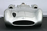 Mercedes Benz W 196 (1954) - die Stromlinien-Variante von vorne (© Daniel Reinhard, 2011) Mercedes Benz W 196 (1954) - die Stromlinien-Variante von vorne (© Daniel Reinhard, 2011)