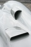 Mercedes Benz W 196 (1954) - zahlreise Luftein- und Auslässe auf der aerodynamisch ausgefeilten Karosserie