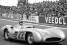 Mercedes Benz W 196 R (1954) - Grosser Preis von Frankreich am 4. Juli 1954 - Hans Herrmann (22) am Steuer des Stromlinien-W196 R
