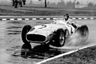 Bild: Mercedes-Benz W 196 R (1954) - eingesetzt in der Karosserievariante mit freistehenden Rädern und dem 3-Liter-Motor des 300 SLR Rennsportwagens im Großen Preis von Buenos Aires 1955, am Steuer Juan Manuel Fangio