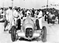Mercedes Benz W 25 (1934) - Manfred von Brauchitsch fährt am Eifelrennen 1934 den ersten Sieg für den neuen Rennwagen heraus (© Archiv Daimler AG, 1934)