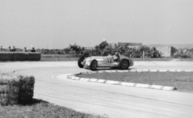 Mercedes-Benz W 25 (1936) - Louis Chiron beim GP von Tunis 1936