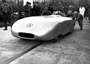 Mercedes-Benz W 25 (1936) - am 26. Oktober 1936 bei den Rekordversuchen, am Steuer Rudolf Caracciola