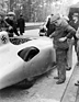 Mercedes-Benz W 25 (1936) - bei der 2. Fahrt der Rekordversuche auf der Reichsautobahn Frankfurt a. M. nach Heidelberg am 26. Okt. 1936 waren alle Räder ohne Scheibenabdeckung montiert, nur die hinteren Radausschnitte verkleidet