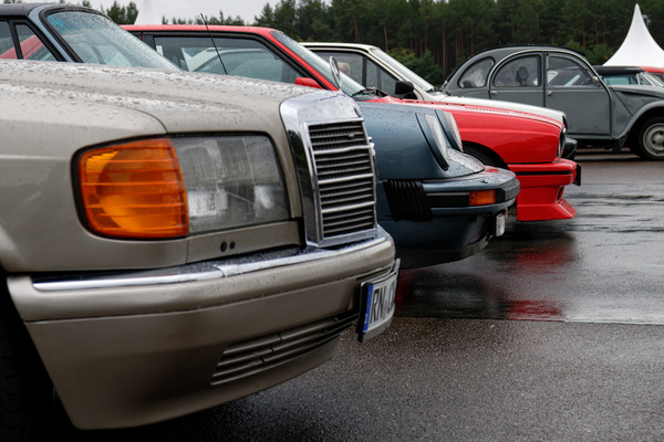 Mercedes-Benz W126, Porsche 911, BMW M3 Evolution – Schnauzen der 80er, für ein Quiz zu einfach – Oldtimer-Show Berlin 2022