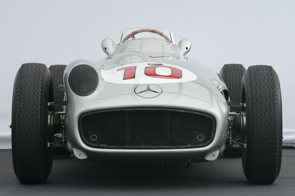 Mercedes Benz W196 (1954) - Frontansicht des unverschalten Monoposto