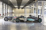 Mercedes-Benz W196 (1954) - der Silberpfeil und sein modererner Nachfahre (© Steve Etherington / MERCEDES AMG PETRONAS - Courtesy Bonhams, 2013)