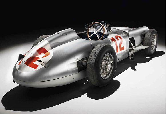 Bild Mercedes-Benz W196R (1954) in Octane 5/2013 - Heldensagen rankten sich um diesen Wagen