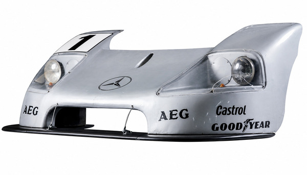 Bild: Mercedes Frontclip (Nase) Sauber C9 – gleicher Fahrzeugtyp wie Siegerwagen Le Mans 1989 – Automobilia-Auktion Ladenburg 2026