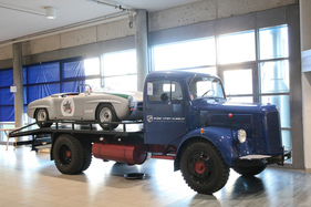 Mercedes-Gespann mit 190 SL Rennversion - Oldtimer- und Teilemarkt Fribourg 2019