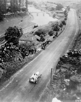 Mercedes Grand Prix 4,5 Liter (1914) - Louis Wagner während des Grand Prix von Frankreich bei Lyon am 4. Juli 1914