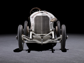 Mercedes Grand Prix 4,5 Liter (1914) - ein grosser Kühler, schmale Räder Mercedes Grand Prix 4,5 Liter (1914) - ein grosser Kühler, schmale Räder