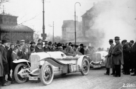 Mercedes Grand Prix 4,5 Liter (1914) - vor der Abfahrt zur Targa Florio 1922 - Christian Lautenschlager mit Beifahrer Hemminger - Lautenschlager wurde Zweiter