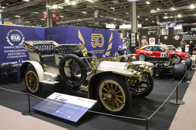 Mercedes-Simplex 28/32 HP (1904) – Teil der FIA-Jubiläumsausstellung "50 Jahre Motorsport" – Rétromobile Paris 2025