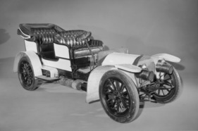 Mercedes-Simplex 32 HP (1902) - 5,3 Liter Hubraum, 32 PS, ca. 60 km/h
