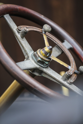 Mercedes-Simplex 60 HP (1903) - Hebel für Zünd- und Gemischverstellung