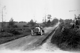 Mercedes-Simplex 60 PS (1903) - Camille Jenatzy beim IV. Gordon-Bennett-Rennen in Irland 1903