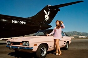 Dumm gelaufen: Claudia Jennings bekam als "Playmate des Jahres" 1970 einen Mercury Capri 1600 geschenkt. Connie Kreski hatte 1969 noch einen Shelby GT-500 bekommen.