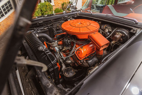 Der 6,3-Liter-V8 mit 322 SAE-PS war der Basis-Motor in Colony Park, Voyager und Montclair.