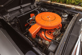 Der V8 gehörte zur MEL-Familie, die neben Mercury- auch in Edsel- und Lincoln-Modellen eingesetzt wurde.