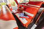 Die Picknick-Ausrüstung ist kein Original-Mercury-Zubehör. Sie fand sich aber wohl in vielen Country Cruisern.