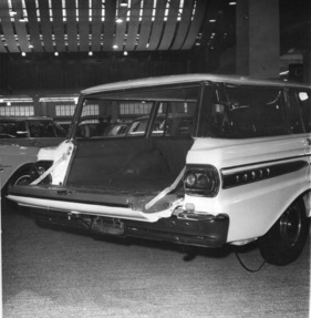 Mercury Comet (1964) - mit nach unten kippbarer Hecktür mit Kurbelfenster - Genfer Automobilsalon 1964