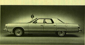 Mercury Marquis – 6,6-Liter-V8-Motor – 173 HP (netto) – 1 Doppelvergaser – Nur für Marquis lieferbar (1977)