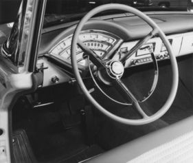 Mercury Montclair (1955) - Internationale Automobilausstellung (IAA) in Frankfurt 1955 - Lenkrad und Armaturenbrett