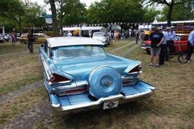 Mercury Montclair 4-Door Sedan (1959) bei der Sonderschau "Stars and Stripes" – Classic Days Düsseldorf 2022