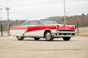 Mercury Montclair Hardtop (1956) - als Lot 228 an der RM/Sotheby's Online Only Open Roads Versteigerung im März 2021