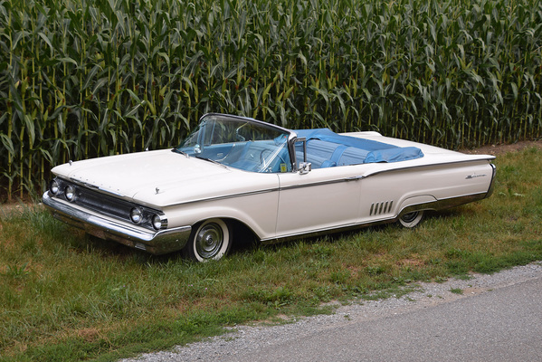 Mercury Park Lane Convertible (1960) - offered as lot 07 at the auction of the Oldtimer Gallery on the occasion of the Swiss Classic World Lucerne on May 25, 2019