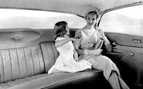 Mercury Park Lane Phaeton Sedan (1958) – generöse Platzverhältnisse und Fahrkomfort, der Balance-Kunststücke erlaubt