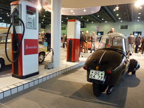 Bild Messerschmitt KR 175 - viel Benzin passt da nicht hinein - an der Bremen Classic Motorshow 2014
