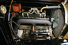 Michigan Forty Model R Tourer (1913) - Blick auf den Vierzylinder, der Kühlventilator kam wohl erst später dazu