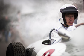 Bild Mika Hakkinen am Lenkrad des Mercedes-Benz W196 - Goodwood Members Meeting 2016